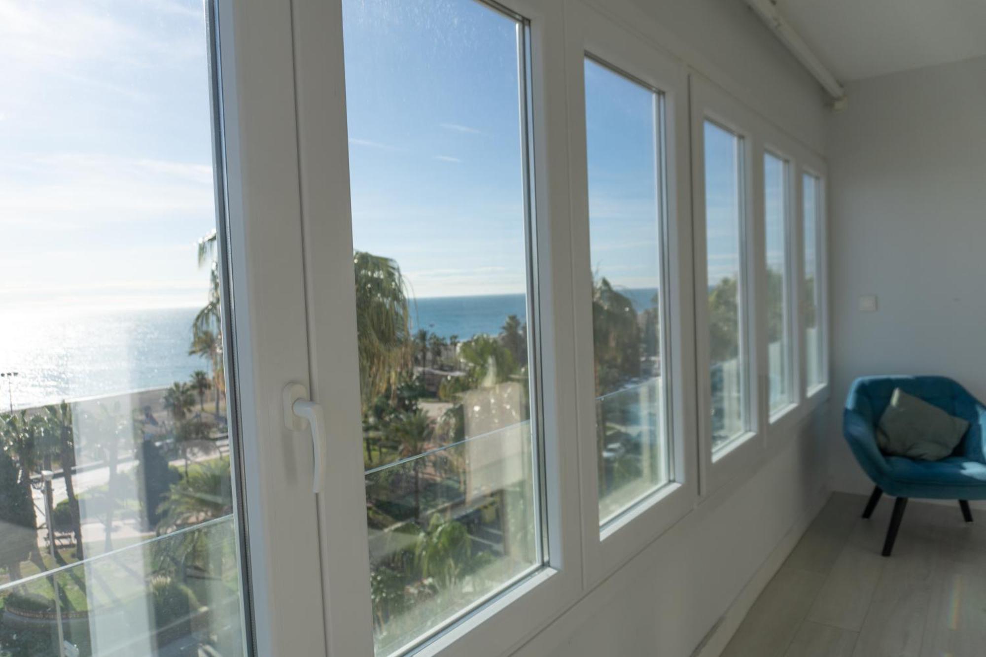 A&C Vistas Al Mar Luxury Lägenhet Torre Del Mar Exteriör bild